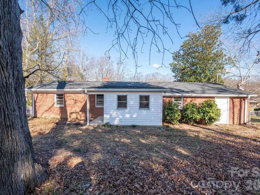 828 Main Street, Shelby, NC 28150.  MLS# CAR4335680, YatesRealty ID 2310. 