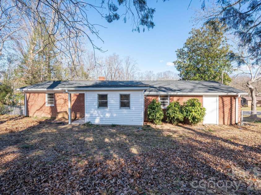 828 Main Street, Shelby, NC 28150.  MLS# CAR4335680, YatesRealty ID 2310. 