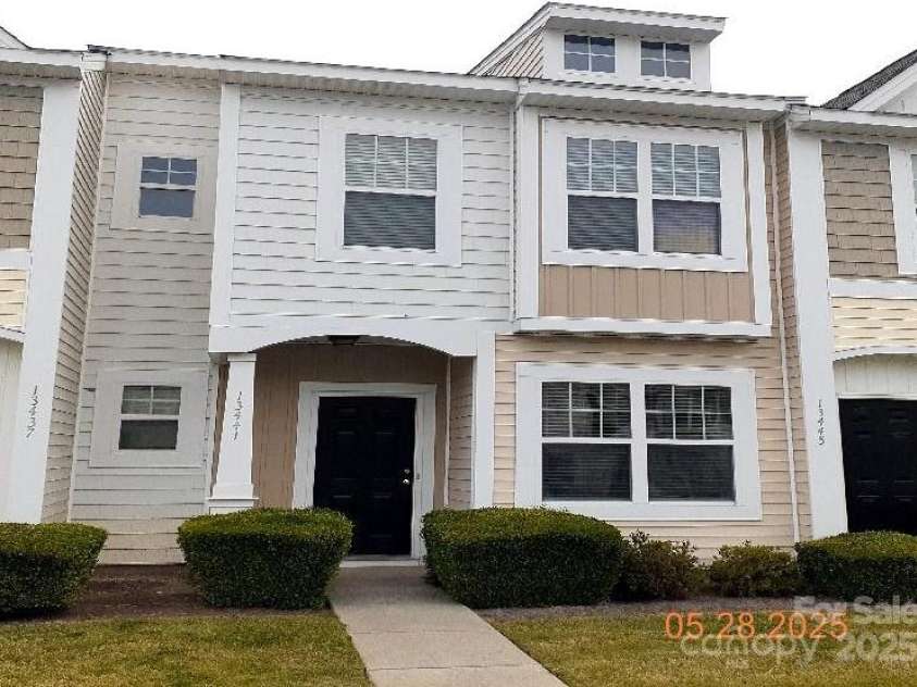 13441 Calloway Glen Drive, Charlotte, NC 28273.  MLS# CAR4265058, YatesRealty ID 23100. 