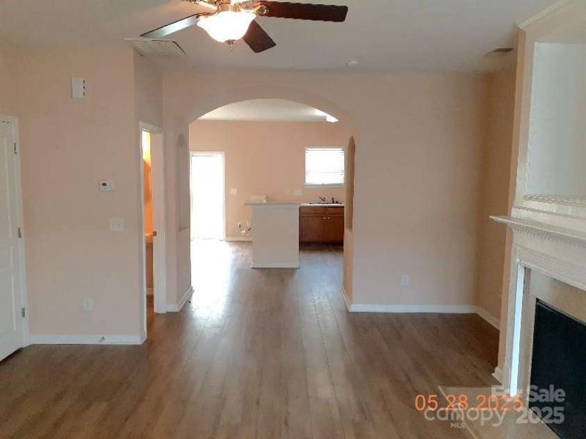 13441 Calloway Glen Drive, Charlotte, NC 28273.  MLS# CAR4265058, YatesRealty ID 23100. 