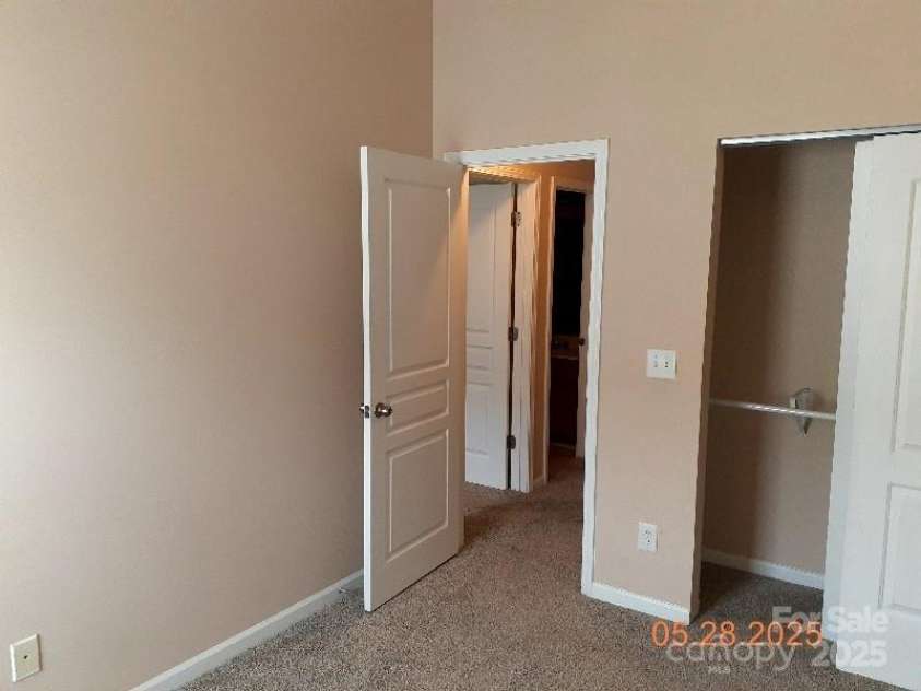 13441 Calloway Glen Drive, Charlotte, NC 28273.  MLS# CAR4265058, YatesRealty ID 23100. 