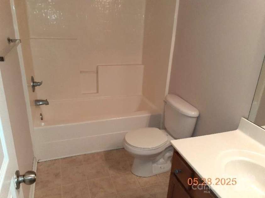 13441 Calloway Glen Drive, Charlotte, NC 28273.  MLS# CAR4265058, YatesRealty ID 23100. 