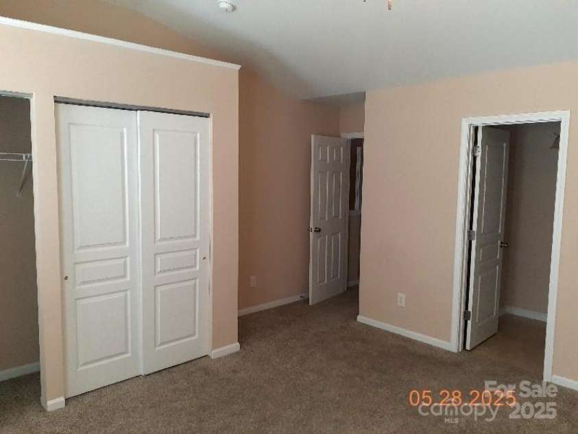 13441 Calloway Glen Drive, Charlotte, NC 28273.  MLS# CAR4265058, YatesRealty ID 23100. 