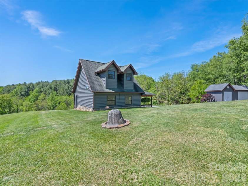 265 Cansadie Top Road, Waynesville, NC 28785.  MLS# CAR4381417, YatesRealty ID 23100. 