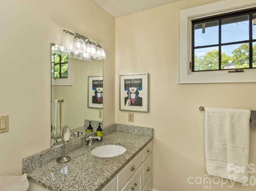 111 Montford Avenue, Asheville, NC 28801.  MLS# CAR4381201, YatesRealty ID 23101. 