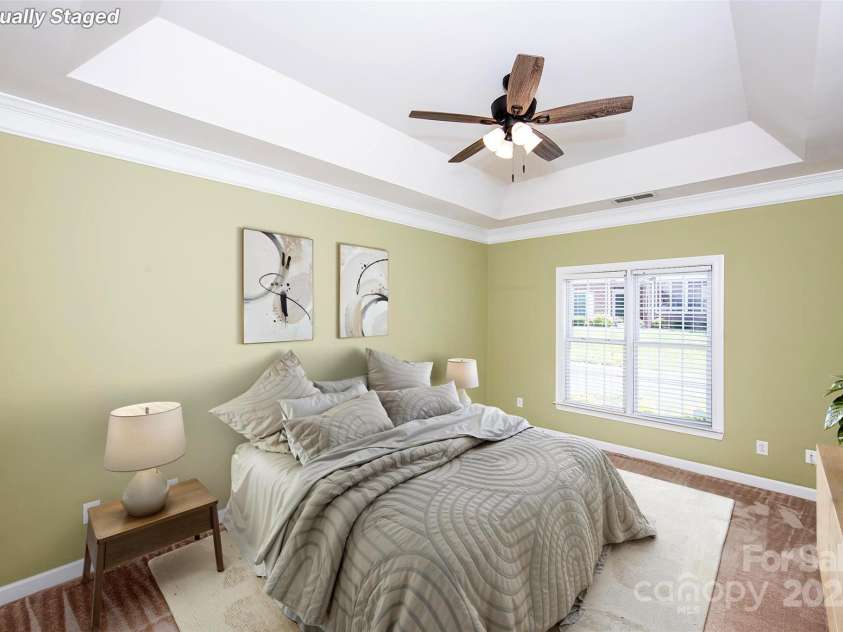 8538 Highland Glen Drive, Charlotte, NC 28269.  MLS# CAR4270032, YatesRealty ID 23101. Primary Bedroom