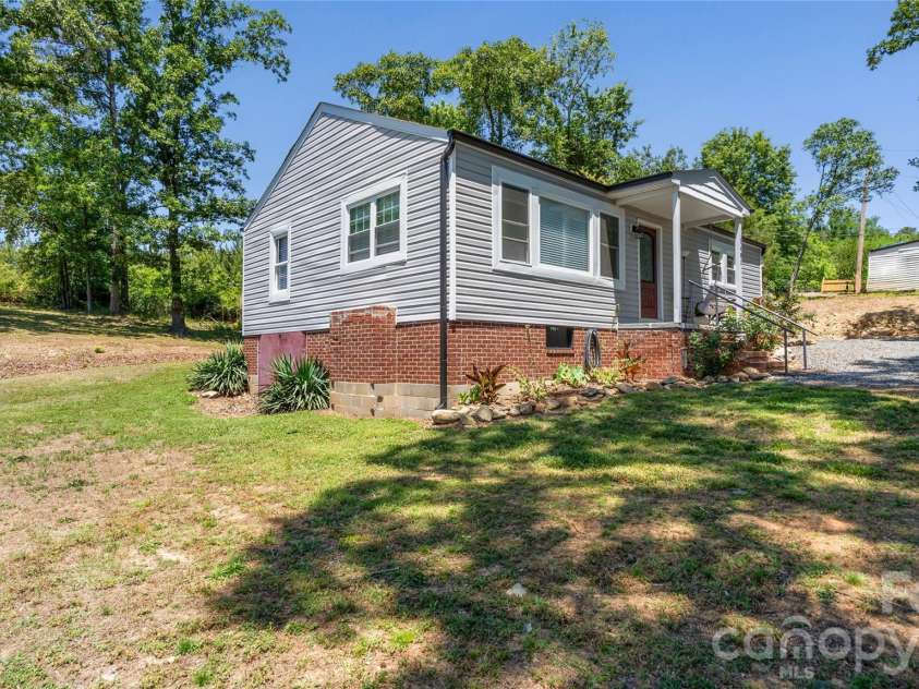 1481 Hilltop Street, Albemarle, NC 28001.  MLS# CAR4382502, YatesRealty ID 23102. 