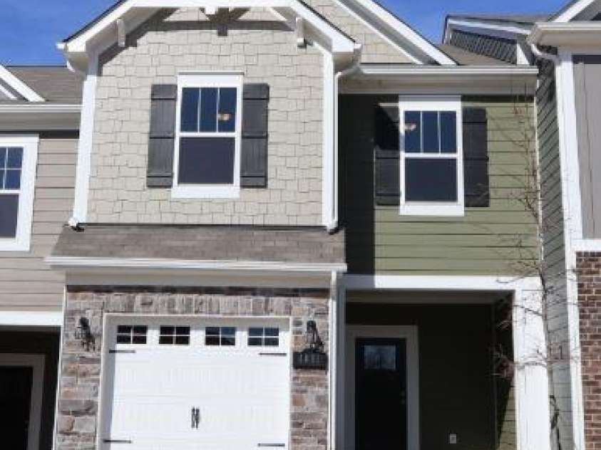 4061 Lawnview Drive, Charlotte, NC 28269.  MLS# CAR4169904, YatesRealty ID 23103. Exterior