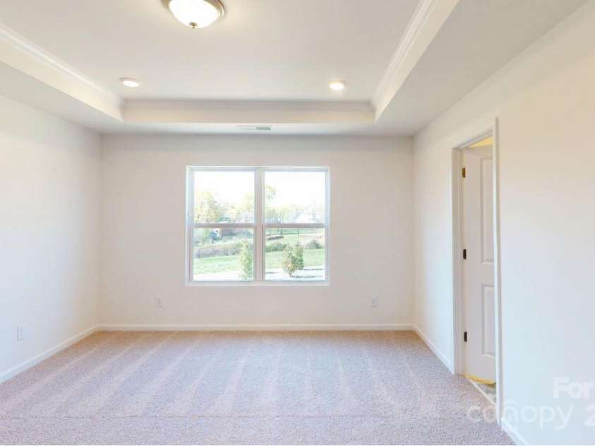 4061 Lawnview Drive, Charlotte, NC 28269.  MLS# CAR4169904, YatesRealty ID 23103. Owners bedroom