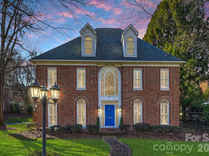 5242 Colony Road, Charlotte, NC 28226.  MLS# CAR4337225, YatesRealty ID 23103. 