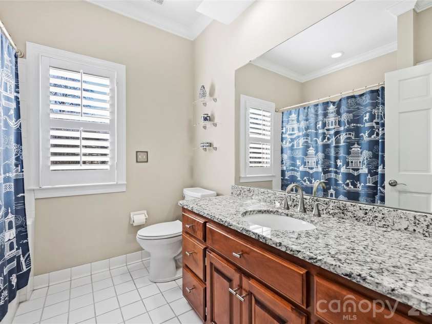 5242 Colony Road, Charlotte, NC 28226.  MLS# CAR4337225, YatesRealty ID 23103. Ensuite full bathroom primary 2