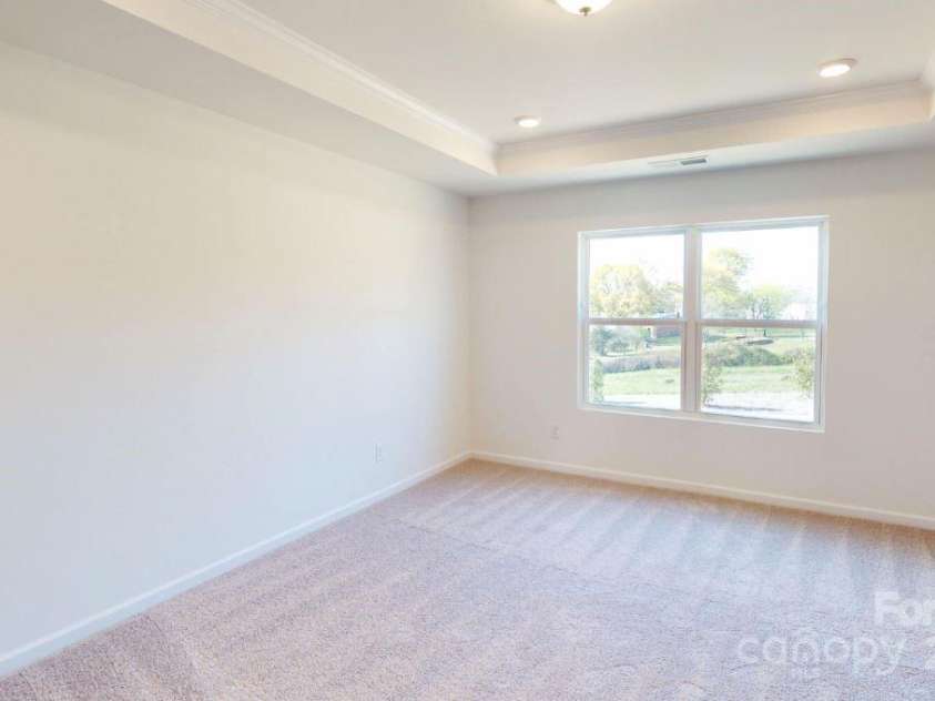 4057 Lawnview Drive, Charlotte, NC 28269.  MLS# CAR4188147, YatesRealty ID 23104. Owners bedroom