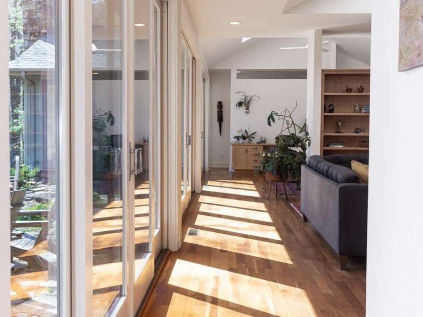 425 Bull Creek Road, Asheville, NC 28805.  MLS# CAR4251410, YatesRealty ID 23105. Impressive inviting spaces at ever turn
