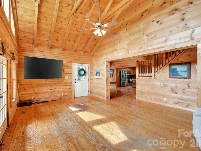 71 Browns Crossing Drive, Marion, NC 28752.  MLS# CAR4370041, YatesRealty ID 23105. 