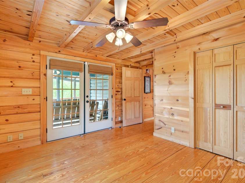 71 Browns Crossing Drive, Marion, NC 28752.  MLS# CAR4370041, YatesRealty ID 23105. 