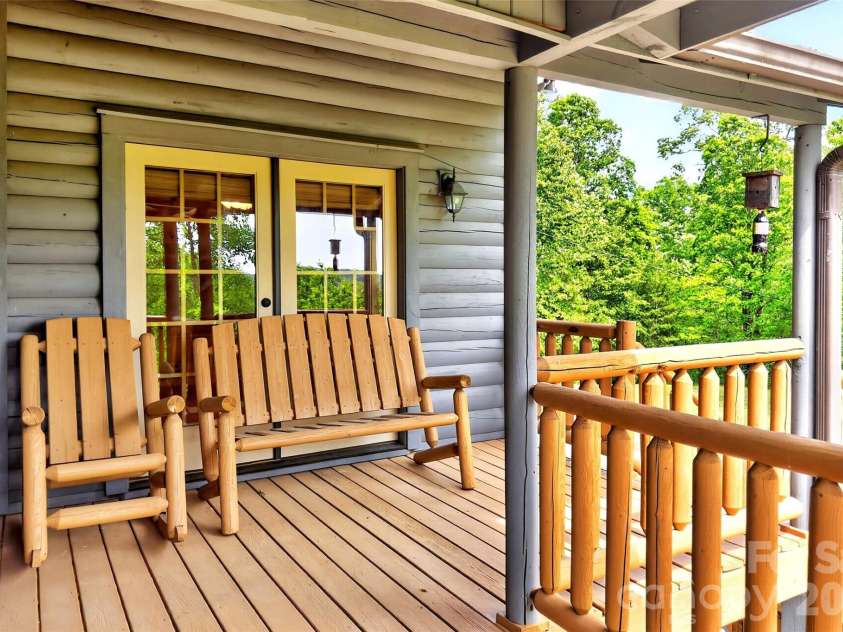 71 Browns Crossing Drive, Marion, NC 28752.  MLS# CAR4370041, YatesRealty ID 23105. 