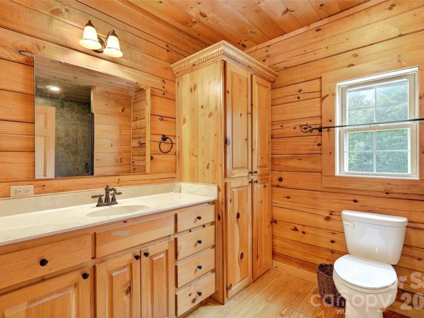 71 Browns Crossing Drive, Marion, NC 28752.  MLS# CAR4370041, YatesRealty ID 23105. 