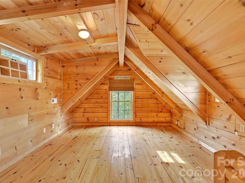 71 Browns Crossing Drive, Marion, NC 28752.  MLS# CAR4370041, YatesRealty ID 23105. 