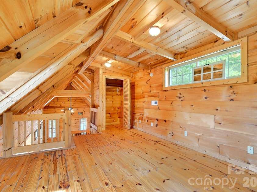 71 Browns Crossing Drive, Marion, NC 28752.  MLS# CAR4370041, YatesRealty ID 23105. 