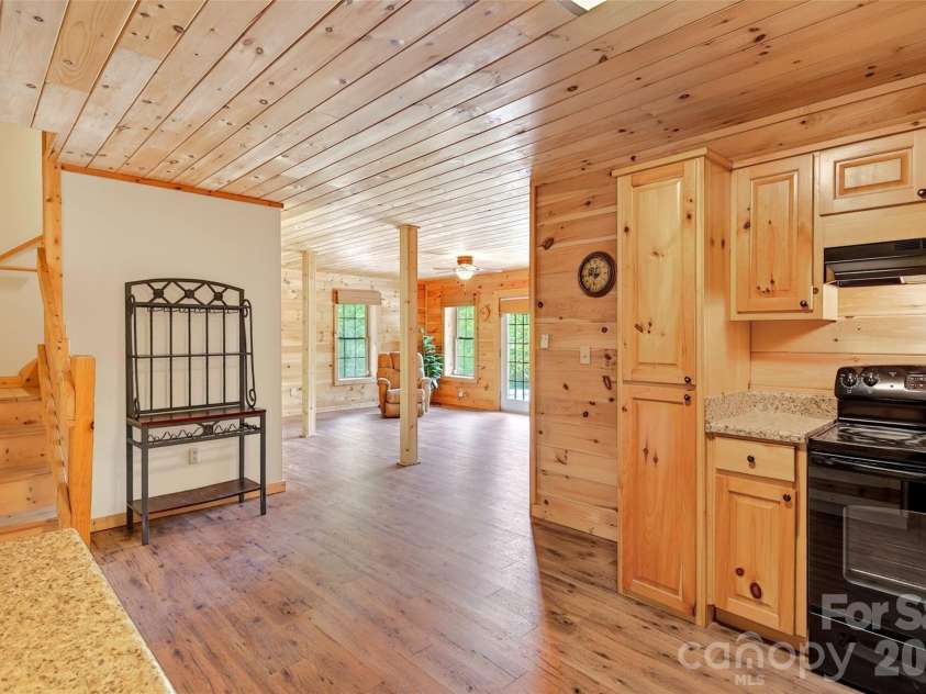 71 Browns Crossing Drive, Marion, NC 28752.  MLS# CAR4370041, YatesRealty ID 23105. 