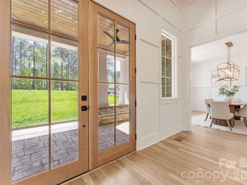 8016 Gulf Creek Road, Lancaster, SC 29720.  MLS# CAR4371059, YatesRealty ID 23107. Entry Foyer