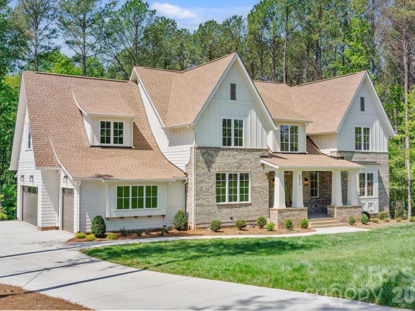 8016 Gulf Creek Road, Lancaster, SC 29720.  MLS# CAR4371059, YatesRealty ID 23107. Front Left Side of House