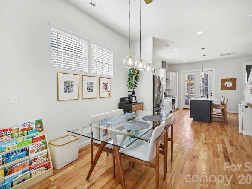 3300 Spencer Street, Charlotte, NC 28205.  MLS# CAR4362221, YatesRealty ID 23108. 