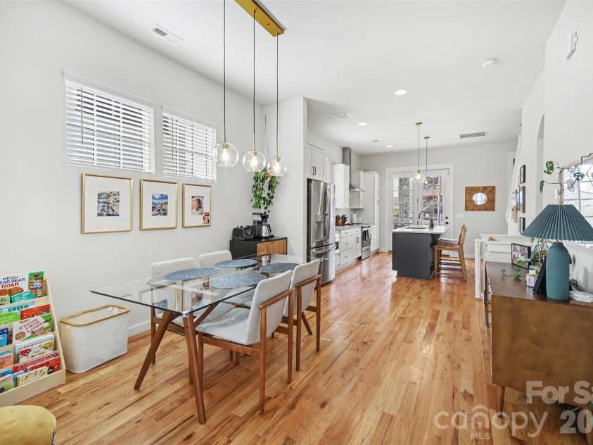 3300 Spencer Street, Charlotte, NC 28205.  MLS# CAR4362221, YatesRealty ID 23108. 