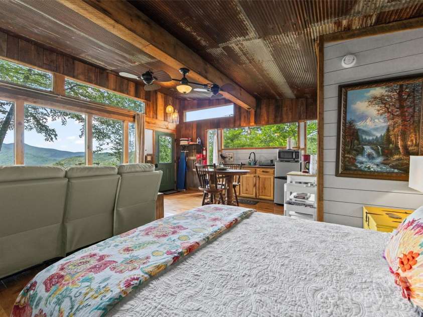 553 Paradise Mountain Road, Canton, NC 28716.  MLS# CAR4273230, YatesRealty ID 23108. 