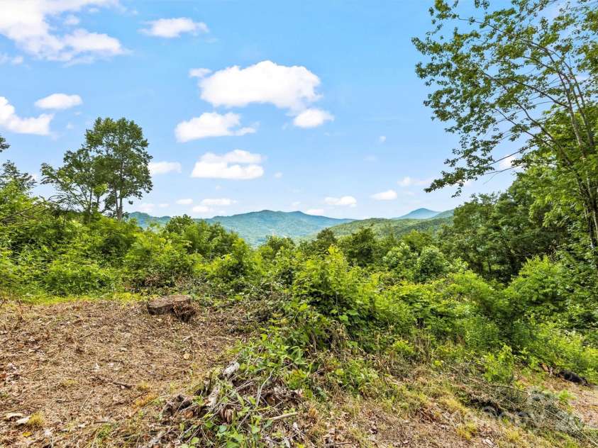 553 Paradise Mountain Road, Canton, NC 28716.  MLS# CAR4273230, YatesRealty ID 23108. 