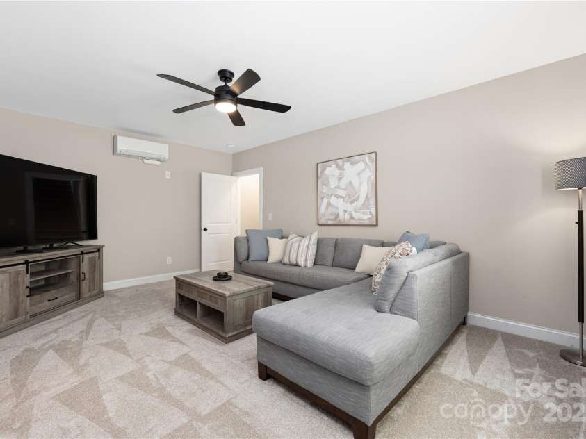 12220 Huntersville Concord Road, Huntersville, NC 28078.  MLS# CAR4265142, YatesRealty ID 23109. Basement - Bedroom/Office/Flex Space