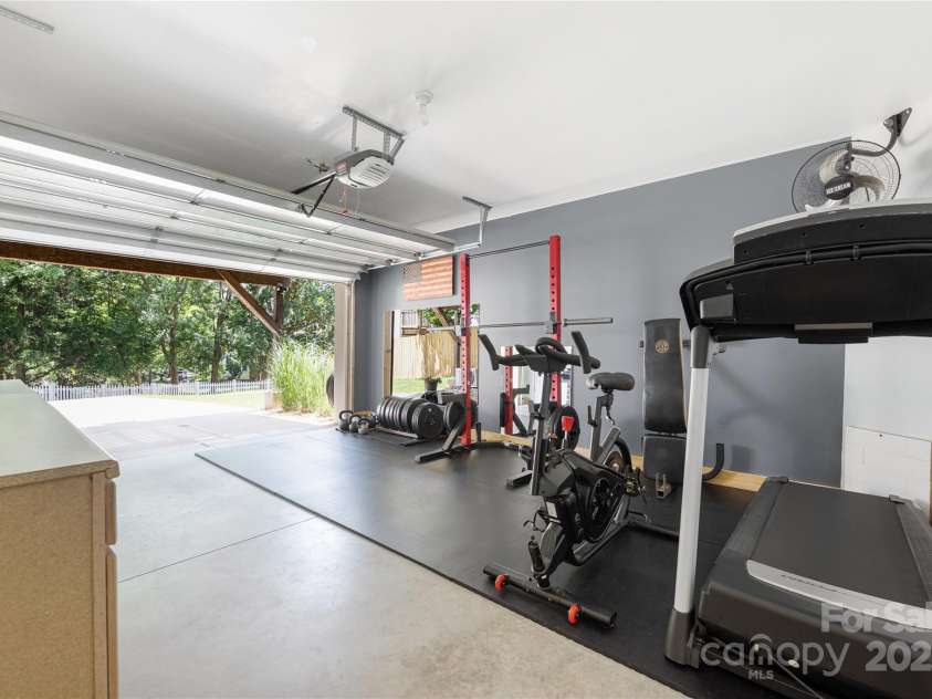 12220 Huntersville Concord Road, Huntersville, NC 28078.  MLS# CAR4265142, YatesRealty ID 23109. Garage