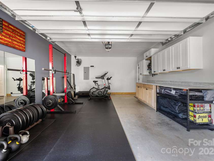 12220 Huntersville Concord Road, Huntersville, NC 28078.  MLS# CAR4265142, YatesRealty ID 23109. Garage