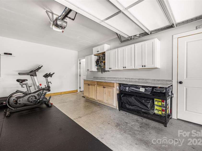 12220 Huntersville Concord Road, Huntersville, NC 28078.  MLS# CAR4265142, YatesRealty ID 23109. Garage