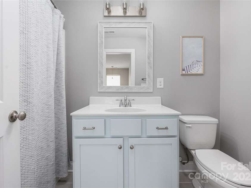 12220 Huntersville Concord Road, Huntersville, NC 28078.  MLS# CAR4265142, YatesRealty ID 23109. Guest Bathroom