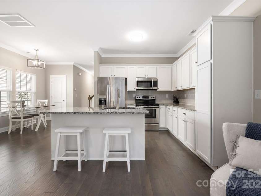 12220 Huntersville Concord Road, Huntersville, NC 28078.  MLS# CAR4265142, YatesRealty ID 23109. Kitchen