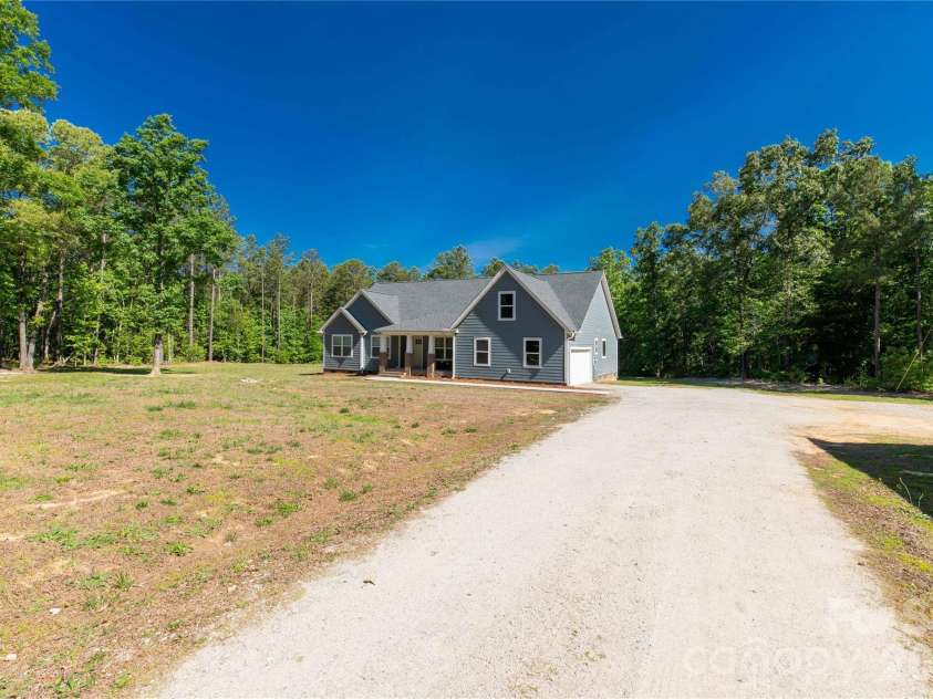 4335 Palmer Lloyd Road, Lancaster, SC 29720.  MLS# CAR4377135, YatesRealty ID 23109. 