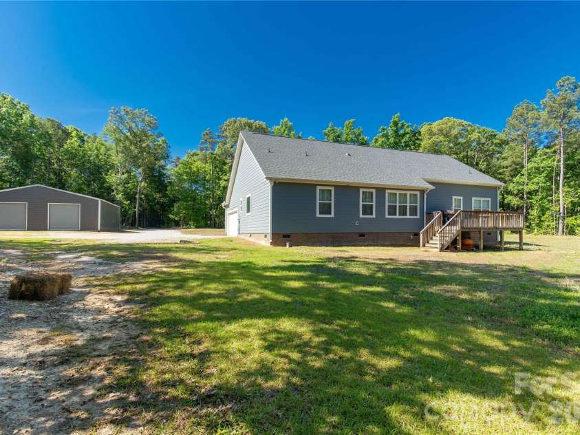 4335 Palmer Lloyd Road, Lancaster, SC 29720.  MLS# CAR4377135, YatesRealty ID 23109. 