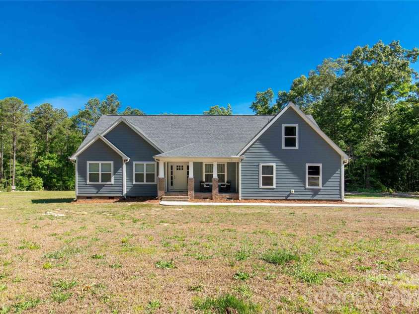 4335 Palmer Lloyd Road, Lancaster, SC 29720.  MLS# CAR4377135, YatesRealty ID 23109. 