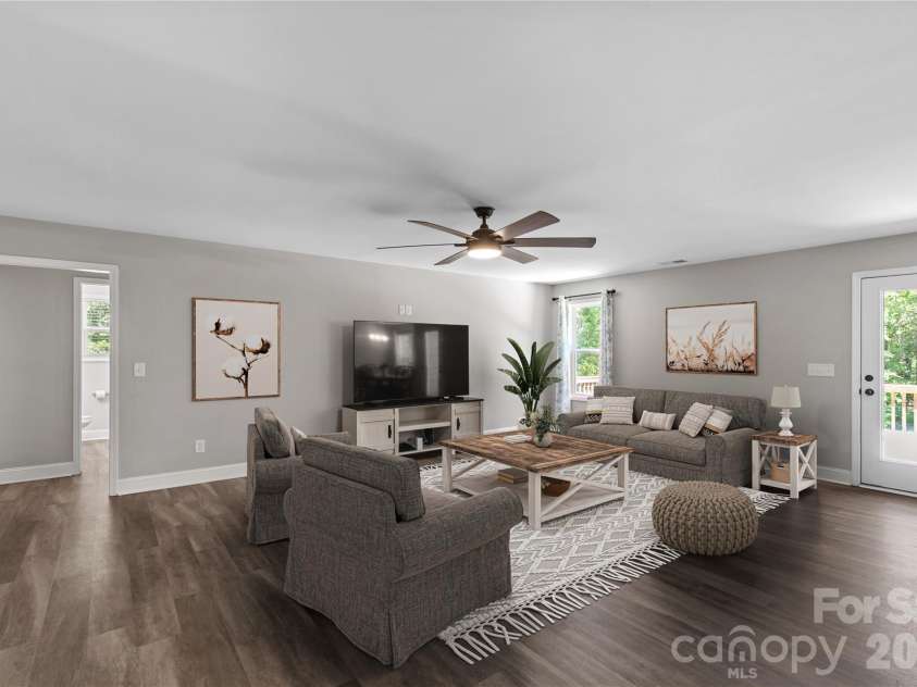 4335 Palmer Lloyd Road, Lancaster, SC 29720.  MLS# CAR4377135, YatesRealty ID 23109. 