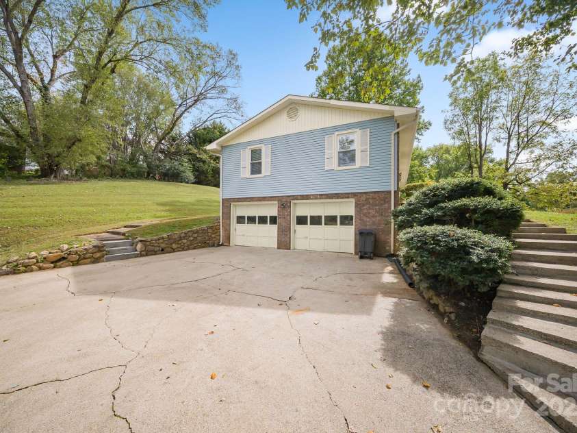 16 Sun Valley Court, Alexander, NC 28701.  MLS# CAR4263633, YatesRealty ID 23110. Parking area for 2-4 cars