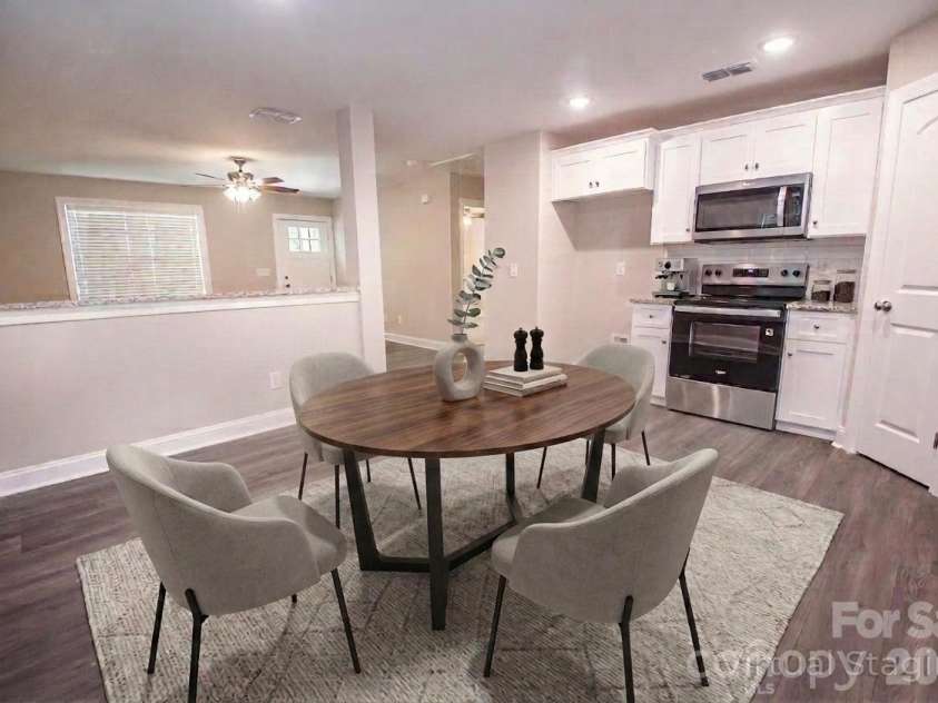 415 Jackson Street, Albemarle, NC 28001.  MLS# CAR4373476, YatesRealty ID 23110. Kitchen/dining area