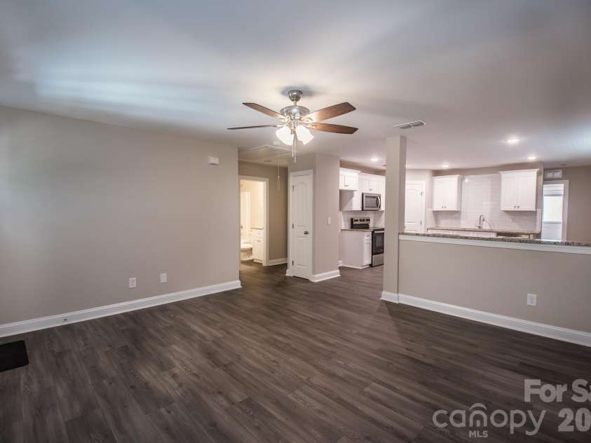 415 Jackson Street, Albemarle, NC 28001.  MLS# CAR4373476, YatesRealty ID 23110. Living