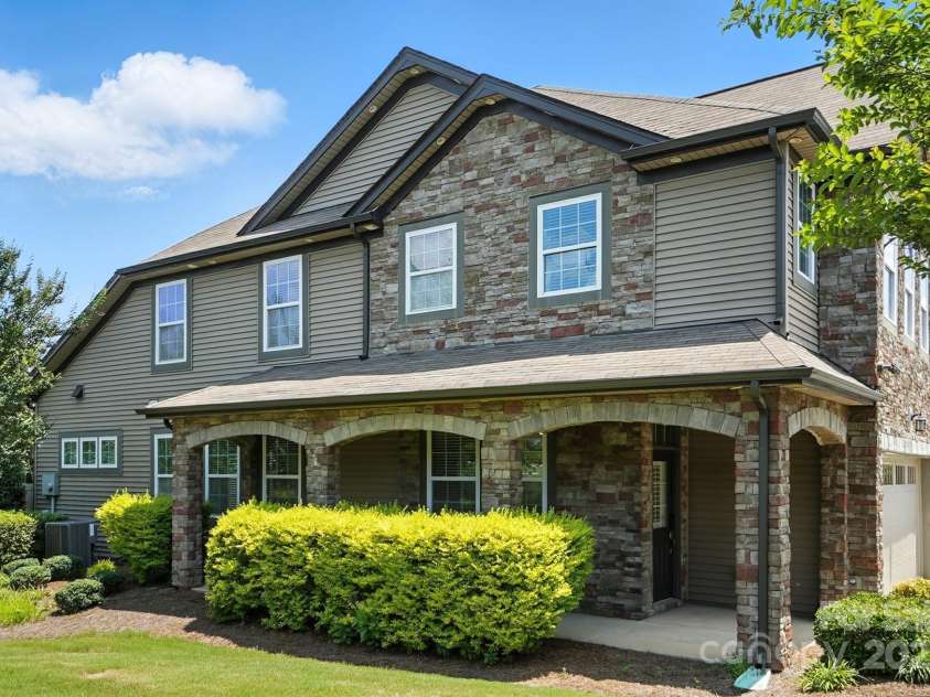 809 Ayrshire Avenue, Fort Mill, SC 29708.  MLS# CAR4274000, YatesRealty ID 23111. 