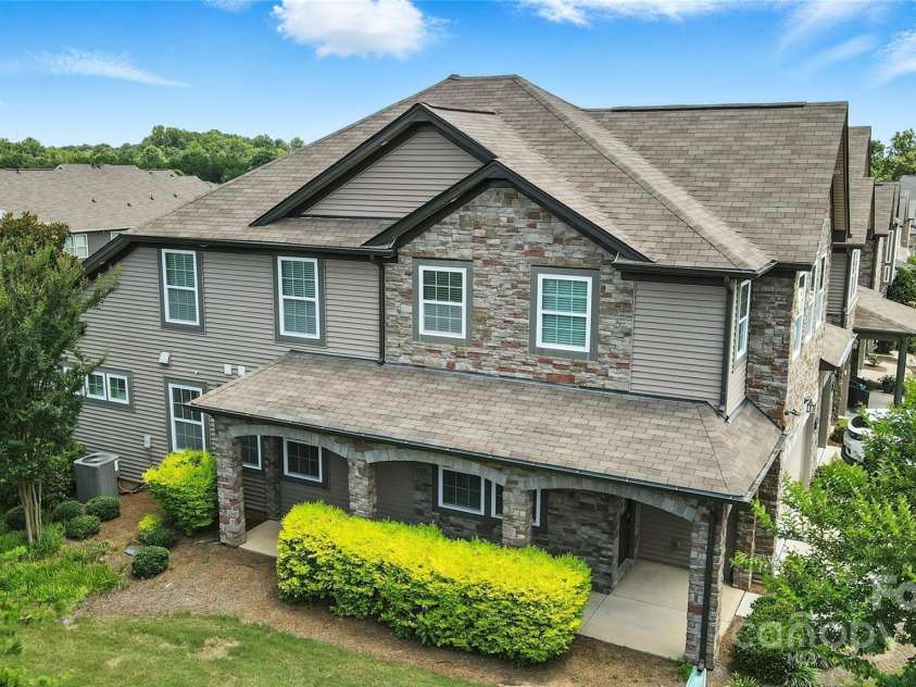 809 Ayrshire Avenue, Fort Mill, SC 29708.  MLS# CAR4274000, YatesRealty ID 23111. 