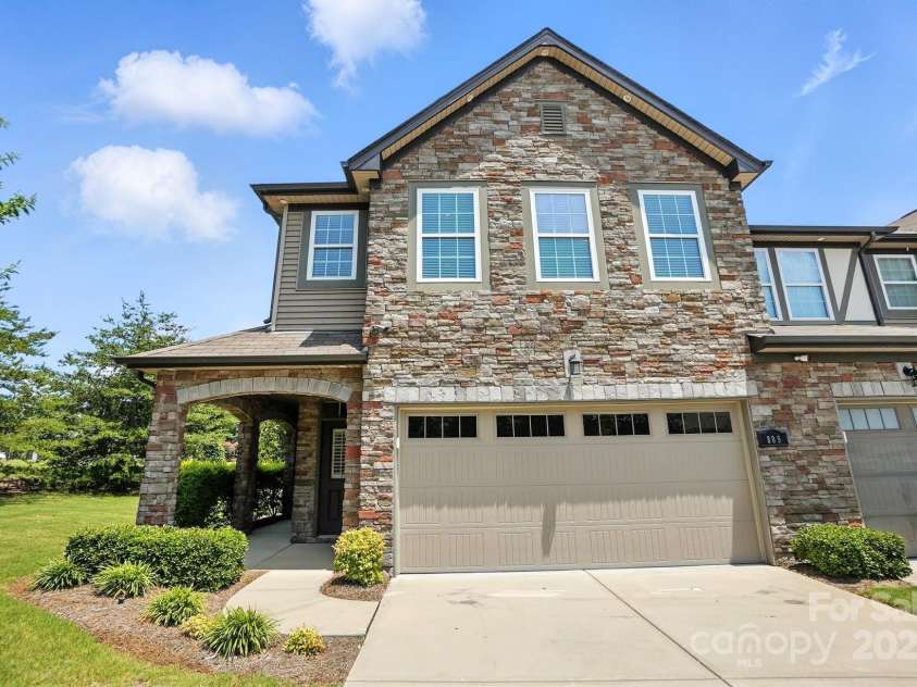 809 Ayrshire Avenue, Fort Mill, SC 29708.  MLS# CAR4274000, YatesRealty ID 23111. 