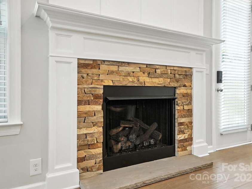 809 Ayrshire Avenue, Fort Mill, SC 29708.  MLS# CAR4274000, YatesRealty ID 23111. 