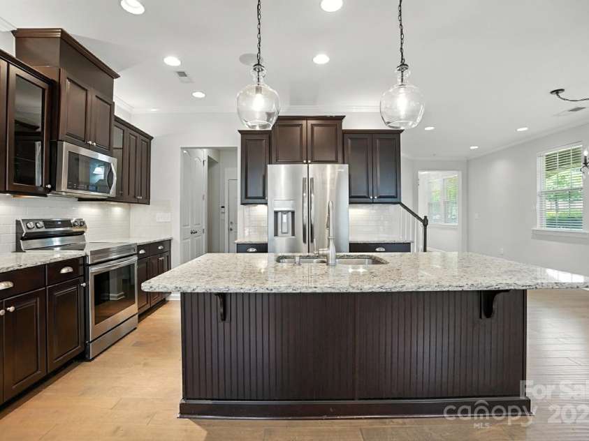 809 Ayrshire Avenue, Fort Mill, SC 29708.  MLS# CAR4274000, YatesRealty ID 23111. 
