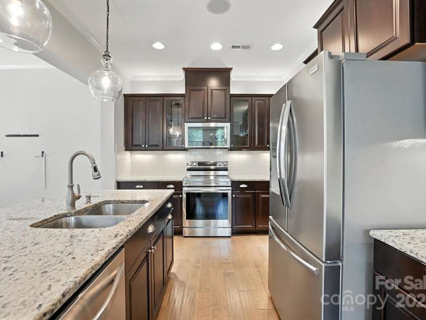 809 Ayrshire Avenue, Fort Mill, SC 29708.  MLS# CAR4274000, YatesRealty ID 23111. 