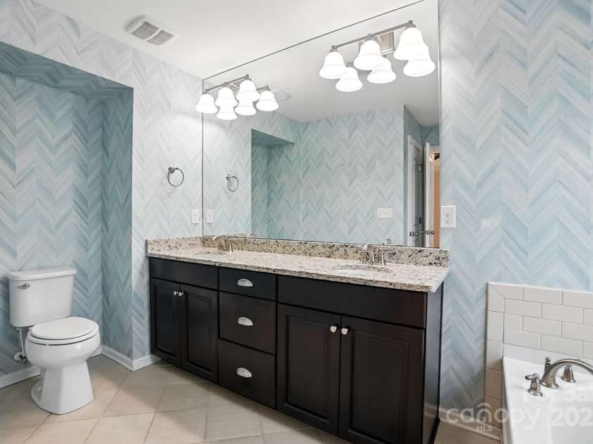 809 Ayrshire Avenue, Fort Mill, SC 29708.  MLS# CAR4274000, YatesRealty ID 23111. 